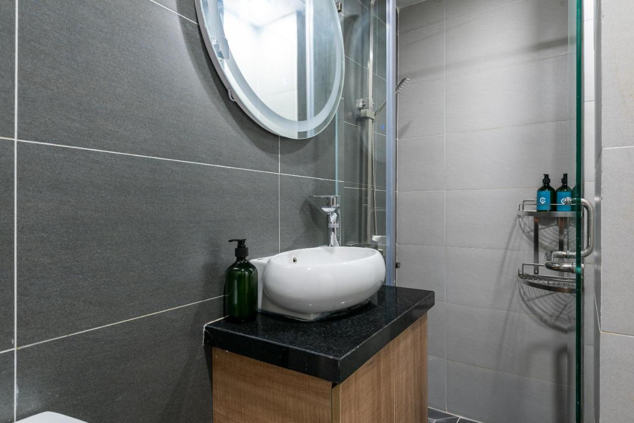 Cozrum Homes - Oriental House Ho Chi Minh-stad Buitenkant foto